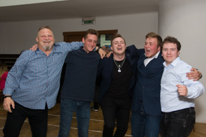 ,2022:04:01,22:18:18,1024